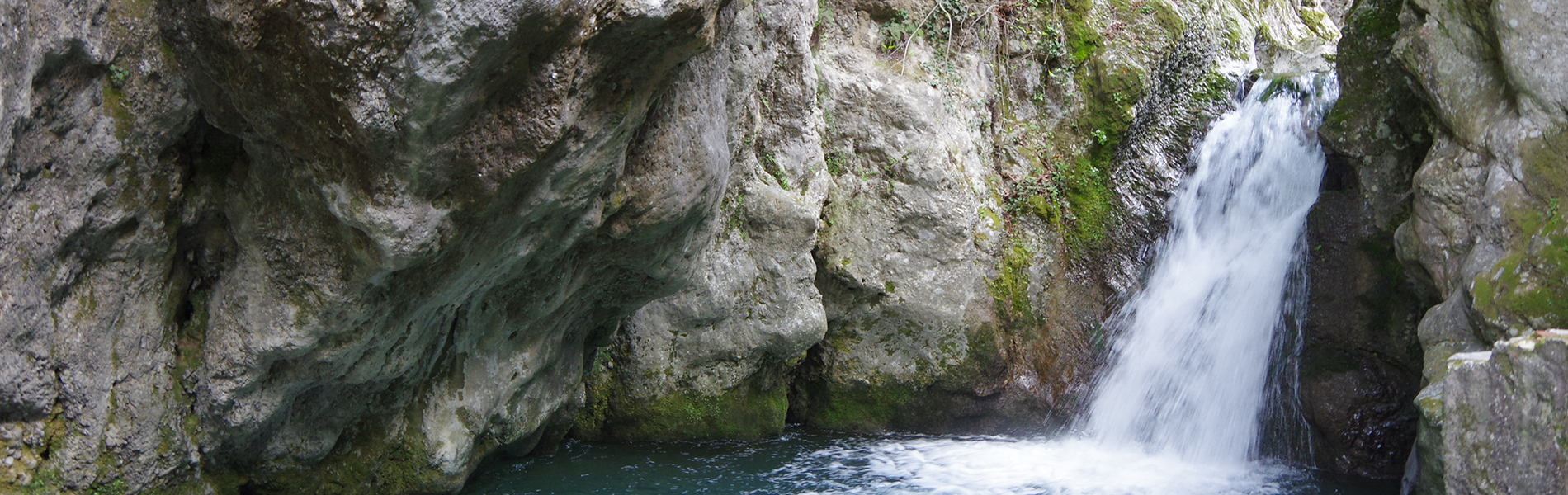 Candalla: refrigerio dal caldo e cascate da fiaba